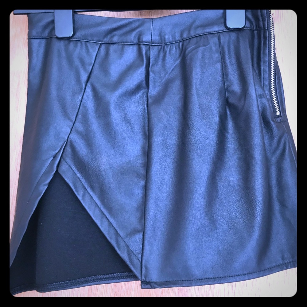 Leather skirt